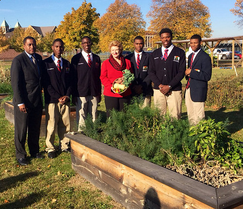 Senator Stabenow Announces New Federal Funding to Help Expand Detroit’s Urban Agriculture Efforts